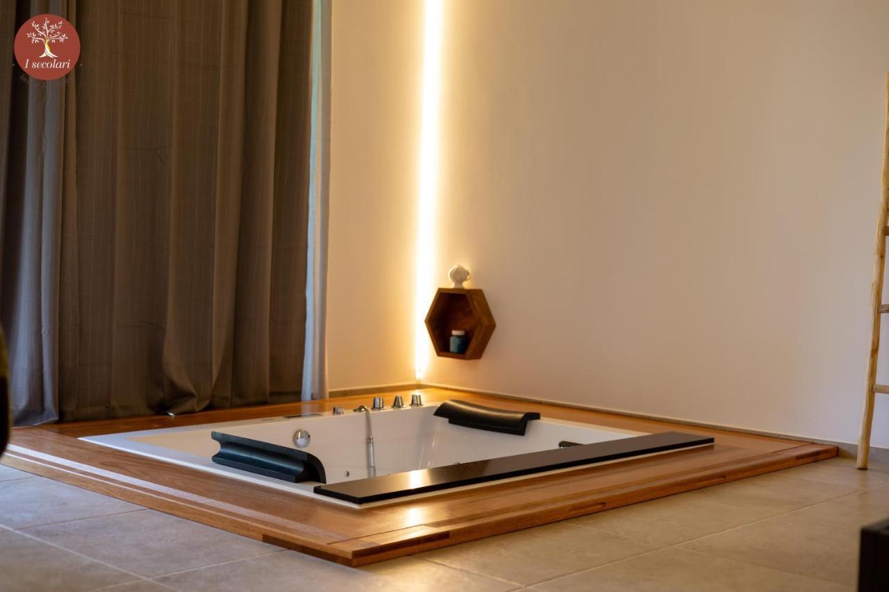 I Secolari Bed and Breakfast Sannicandro di Bari Exteriör bild