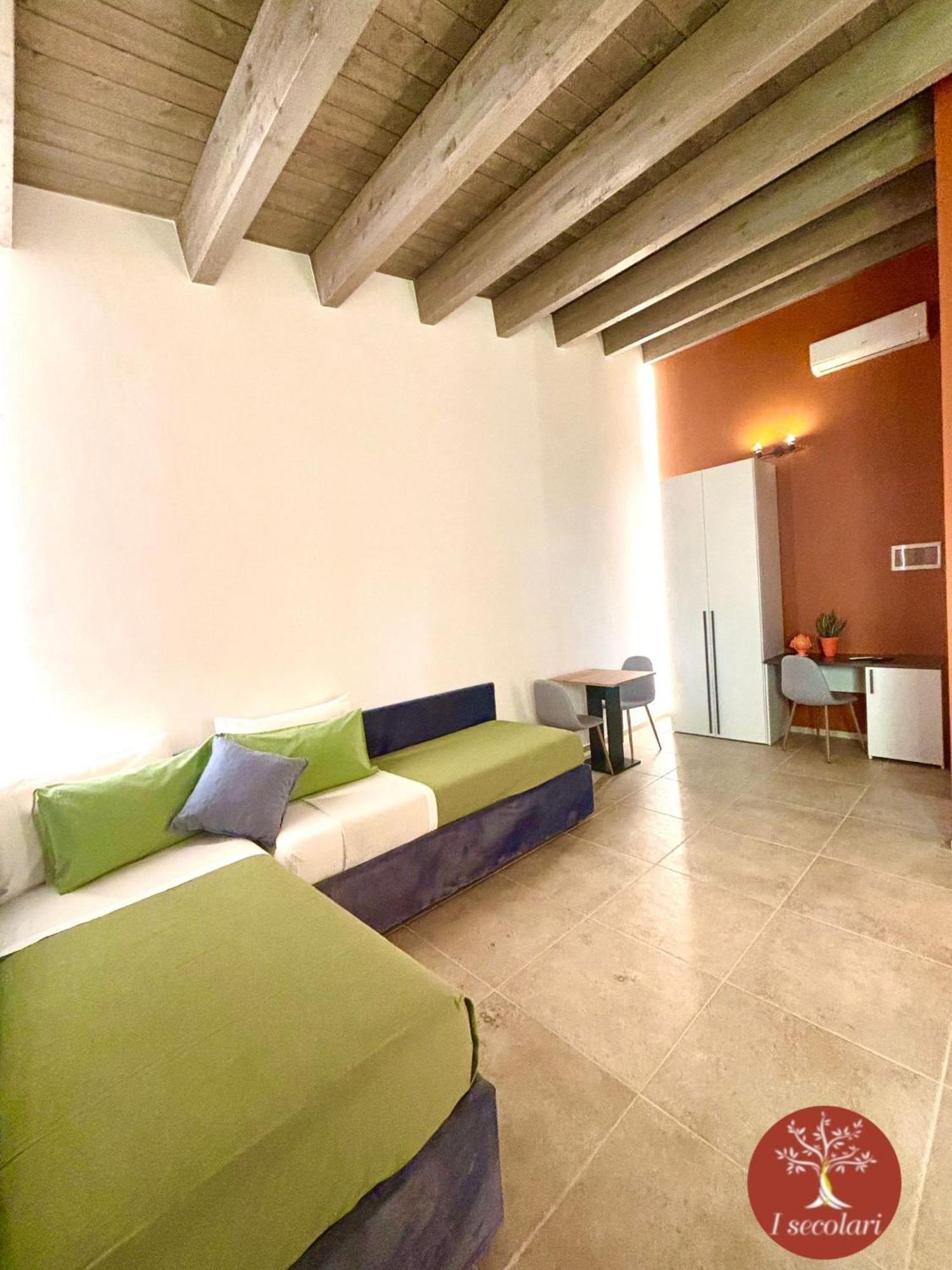I Secolari Bed and Breakfast Sannicandro di Bari Exteriör bild